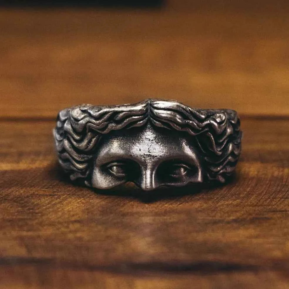 Vintage Aphrodite-Inspired Ring Silver