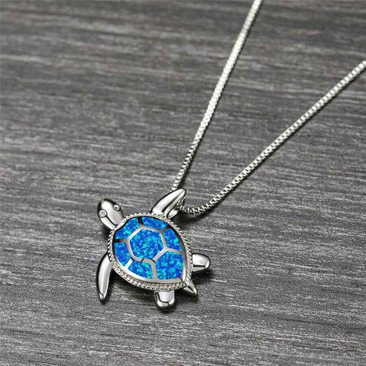 Serene Turtle Pendant Necklace