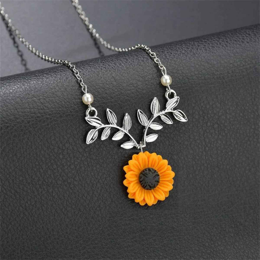 Sunflower Pendant Necklace - Radiant Floral Jewelry Silver