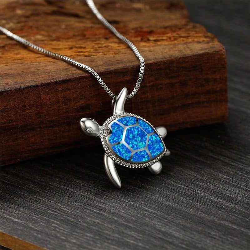 Serene Turtle Pendant Necklace Solo