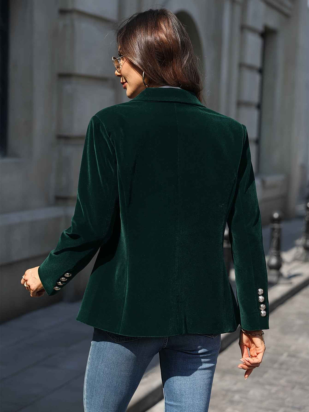 Women's Velvet Blazer - Stylish and Elegant Outerwear