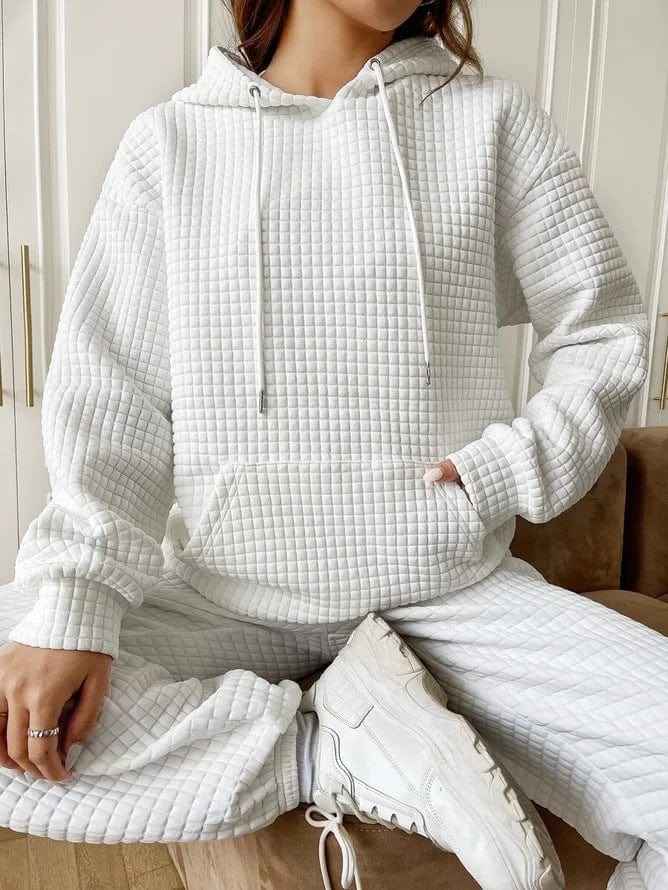 Women's Quilted Hoodie – Relaxed Fit with Drawstring Hood & Kangaroo Pocket White