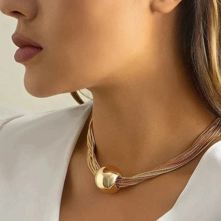 Joa | Women's Elegant Necklace with Shiny Ball Gold
