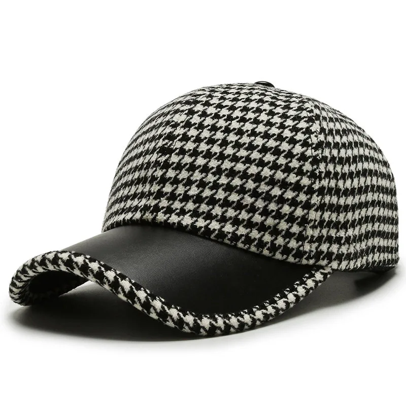 Houndstooth Pattern Leather Cap Black