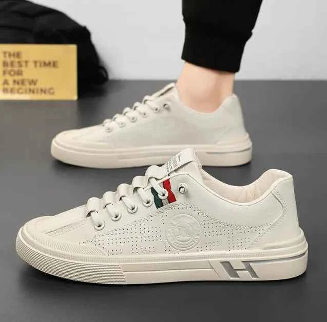 Modern Men's Sneakers with Lacing and Low Shaft - White & Beige Beige