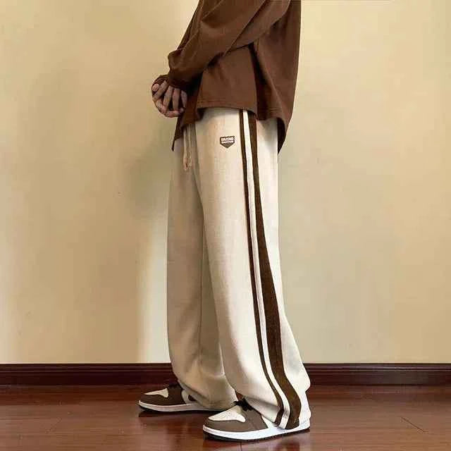 Men's Baggy Sweatpants – Soft Fleece – Adjustable Waist – Sporty Stripes Apricot