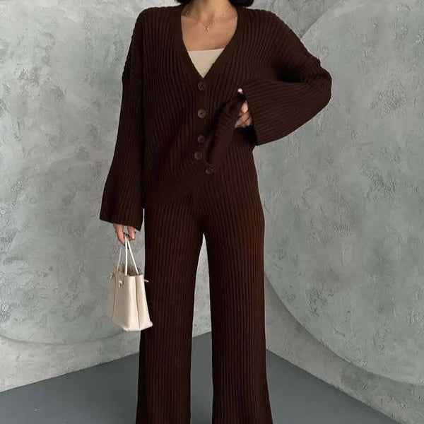 Women's Oversized Loungewear Set – Knitted Rib Fabric with Button Closure and Wide Sleeves Brown