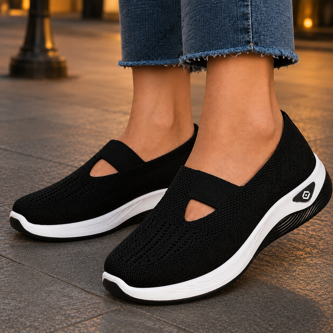 Women's Slip-On Sneakers Classic Black