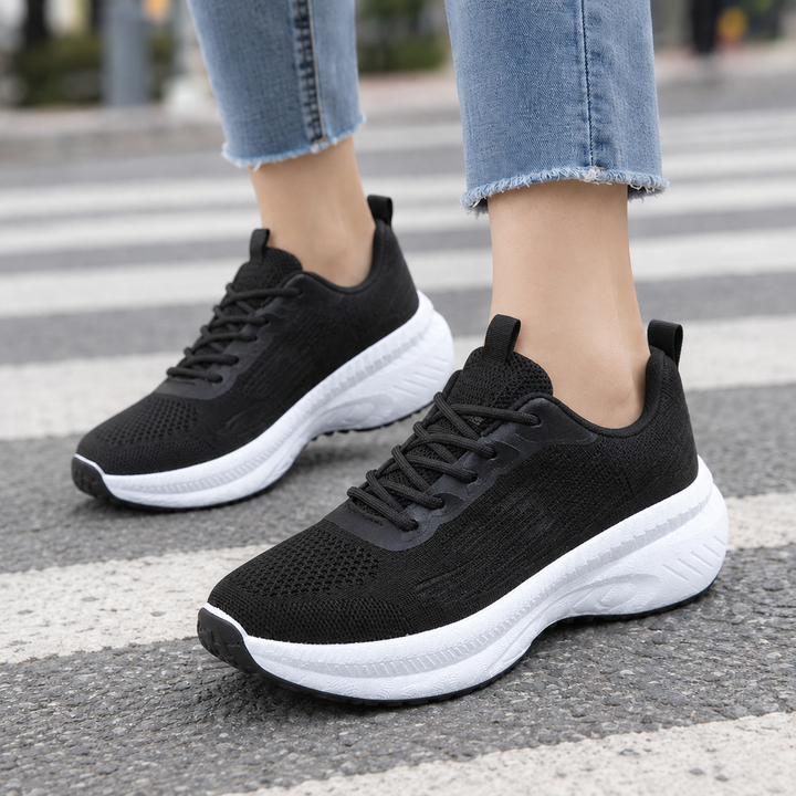 Women's Lace-Up Sneakers Black