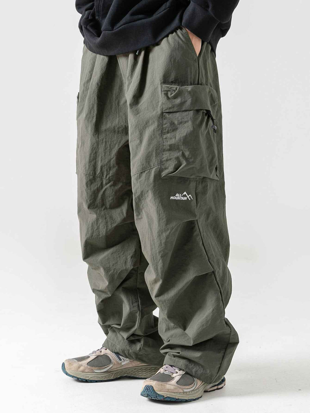 Men's Water-Resistant Cargo Pants – Ideal for Outdoor & Hiking