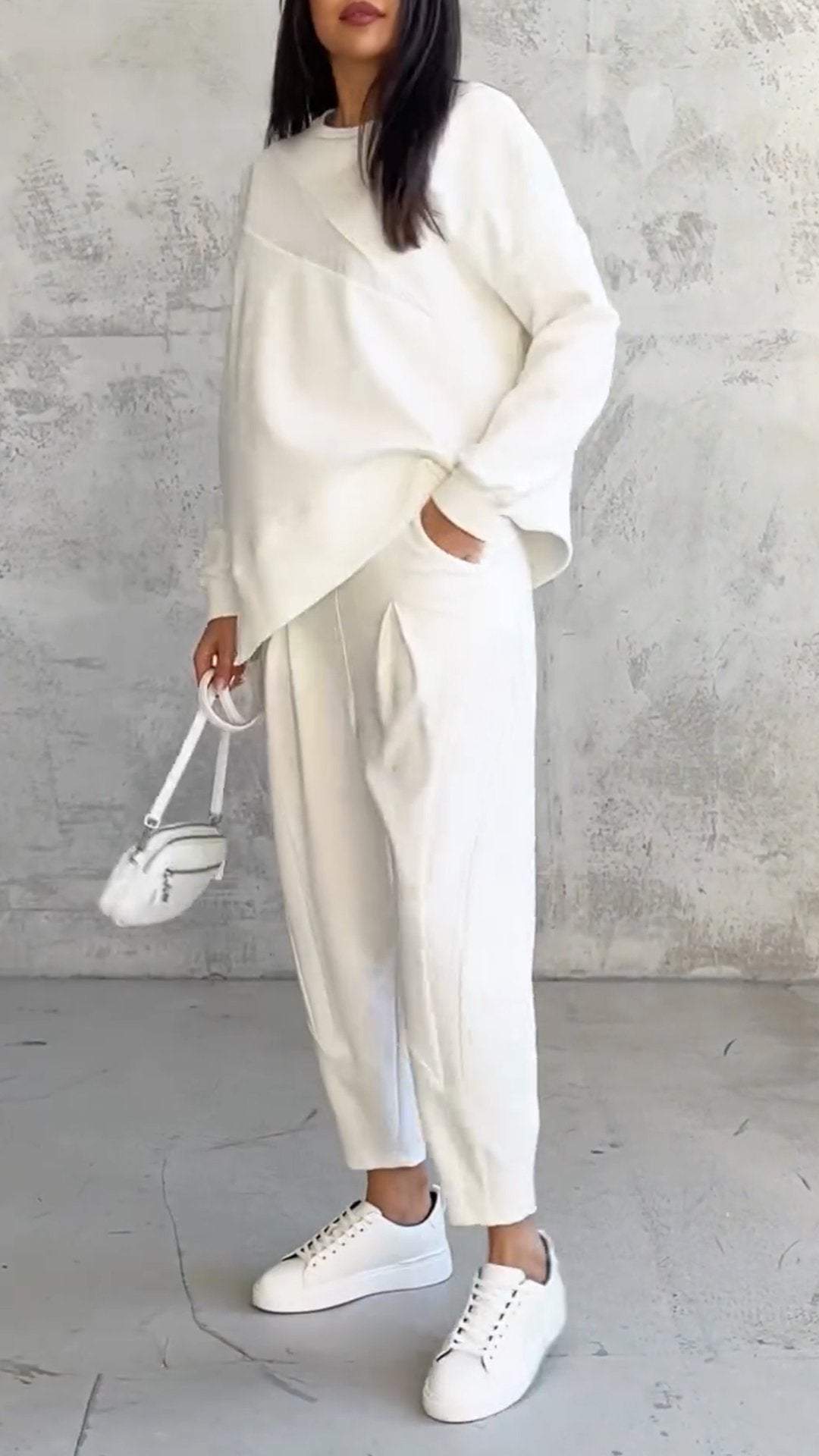 Chic Women's Two-Piece Set for Casual Comfort
