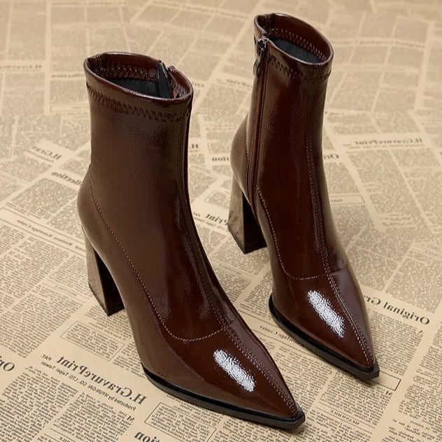 Winterliche Damen-Stiefeletten mit spitzer Zehenpartie