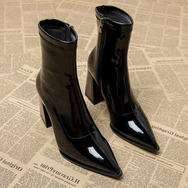 Winterliche Damen-Stiefeletten mit spitzer Zehenpartie