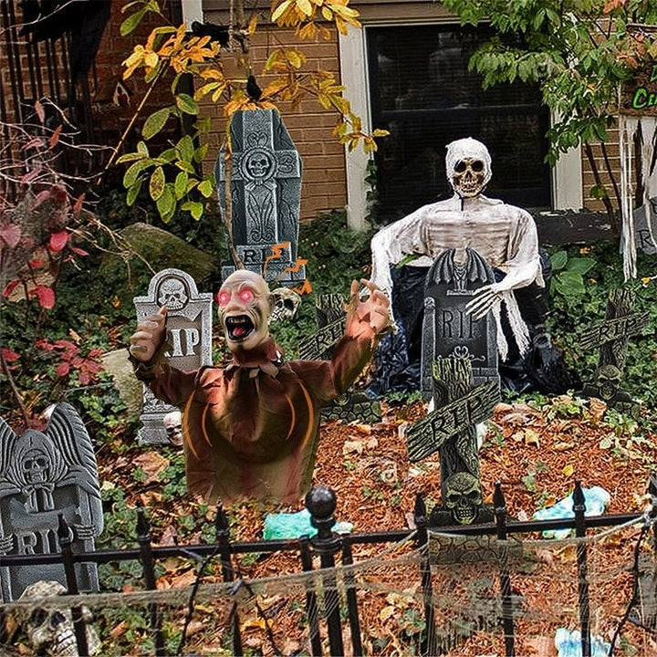 Dekorace strašidelného stromu od Halloween's s červenýma očima aktivovaná pohybem