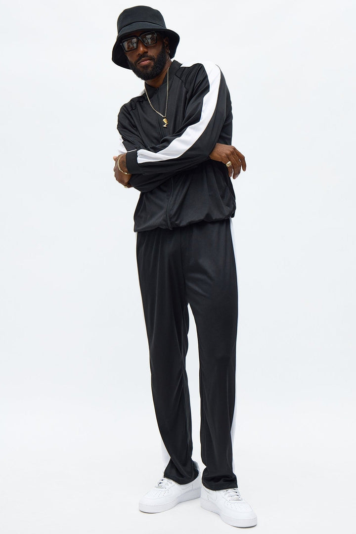 Halloween's Men's Two-Piece Hip Hop Costume with Black and White Design S