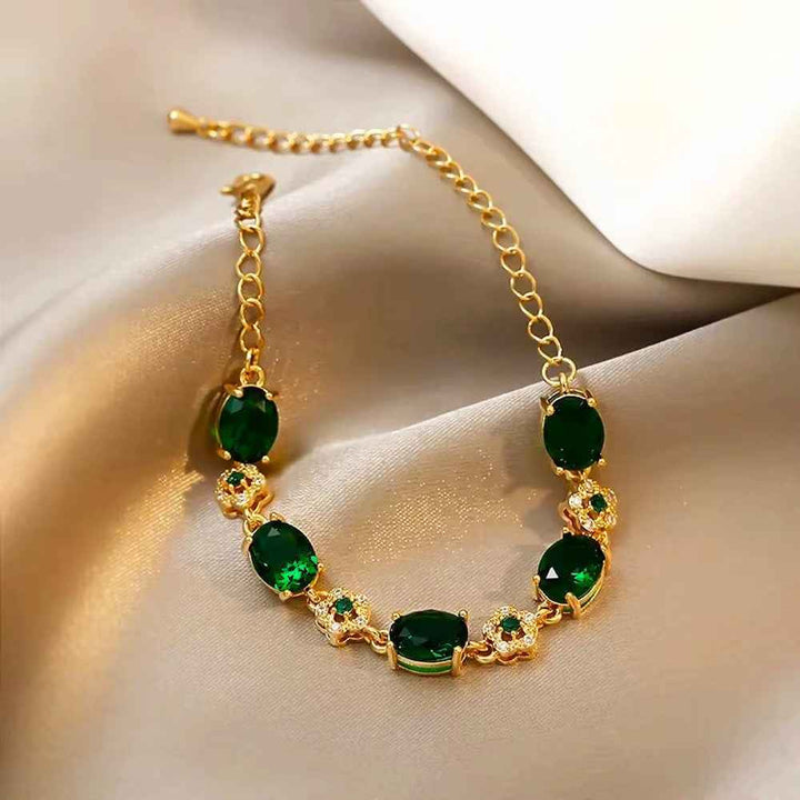 Elegant Royale Bracelet for Timeless Style
