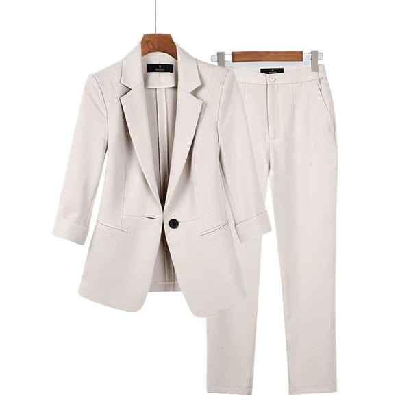 Chic Women's Business Outfit for Comfort and Style Cream