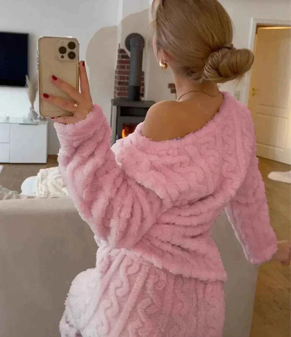 Cozy Two-Piece Women's Set Pink