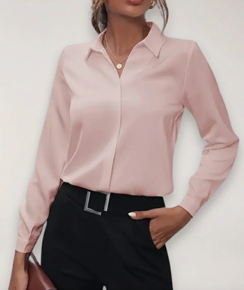 Camicia da lavoro elegante da donna, su misura, con bottoni