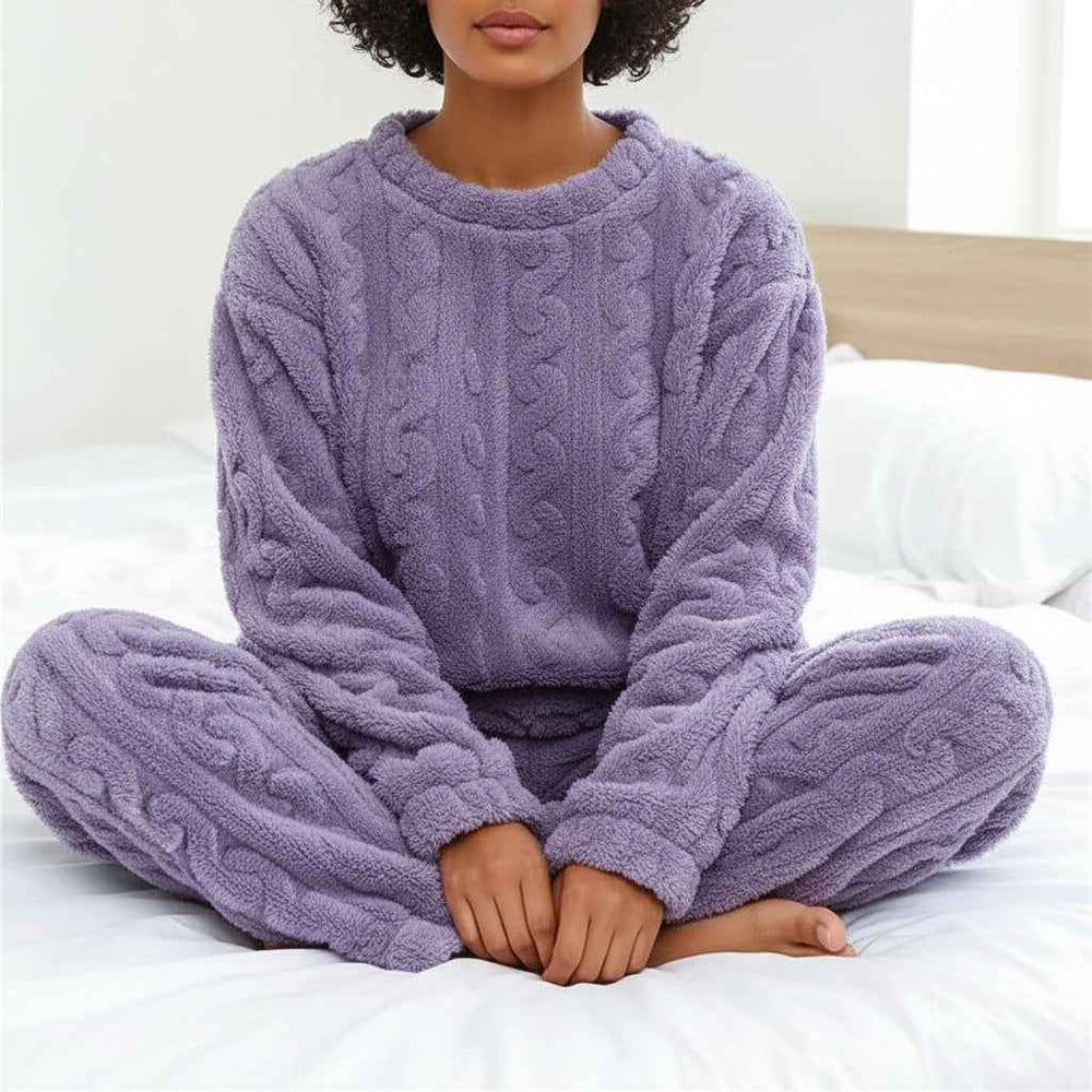 Women's Long-Sleeve Relaxed Fit Pajama Set Lila One Size