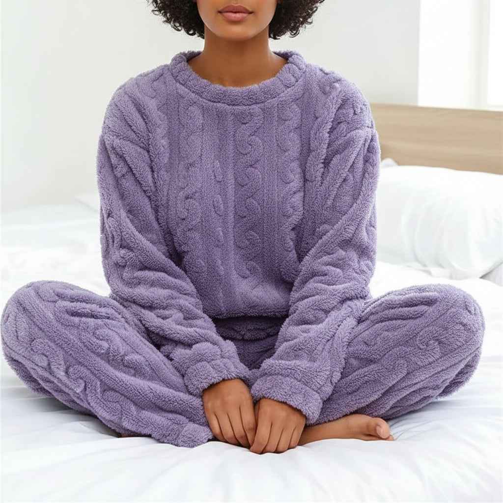 Women's Long-Sleeve Relaxed Fit Pajama Set Lila One Size