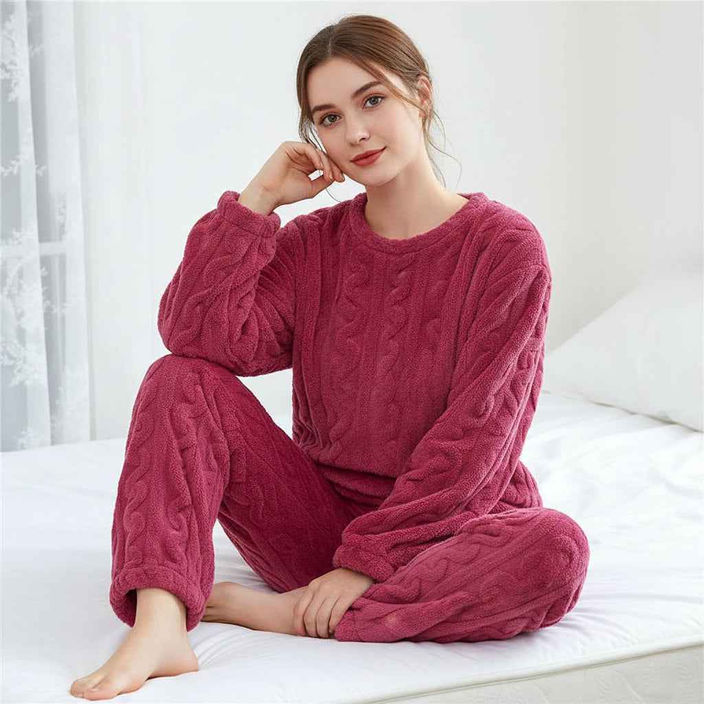 Women's Long-Sleeve Relaxed Fit Pajama Set Pink One Size