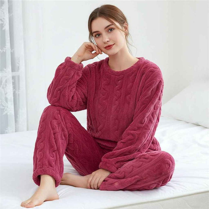 Women's Long-Sleeve Relaxed Fit Pajama Set Pink One Size