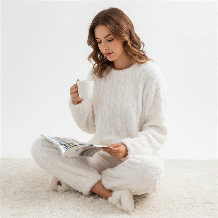 Women's Long-Sleeve Relaxed Fit Pajama Set White One Size