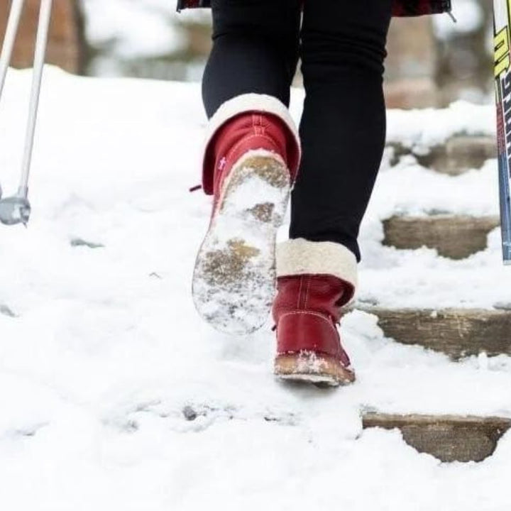 Snörade vinterboots för kvinnor med pälsfoder