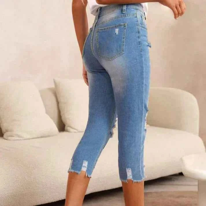 Women's Distressed Skinny Capri Jeans