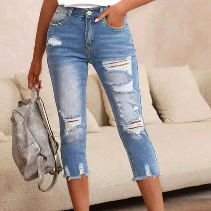 Women's Distressed Skinny Capri Jeans