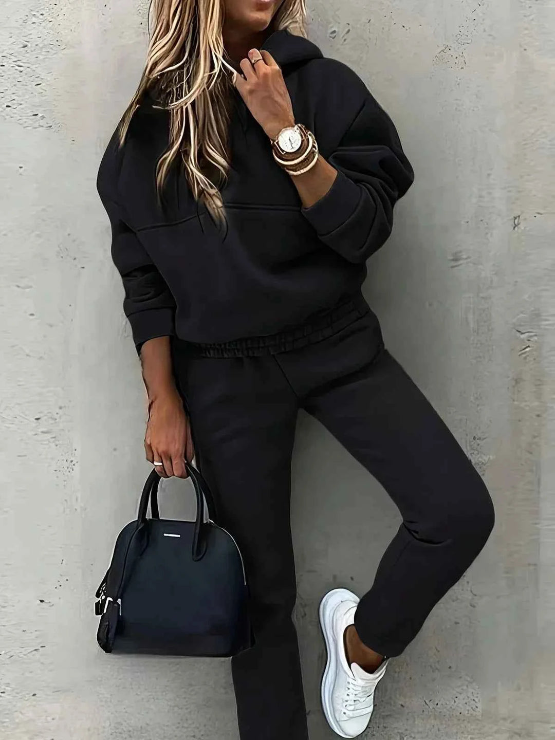 Women's Casual Loungewear Set – Soft Hoodie and Joggers – Comfortable Fit Black