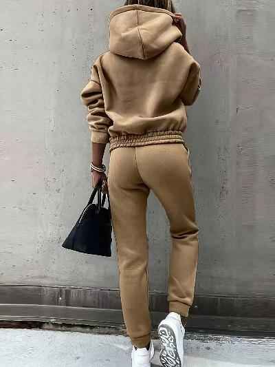 Women's Casual Loungewear Set – Soft Hoodie and Joggers – Comfortable Fit