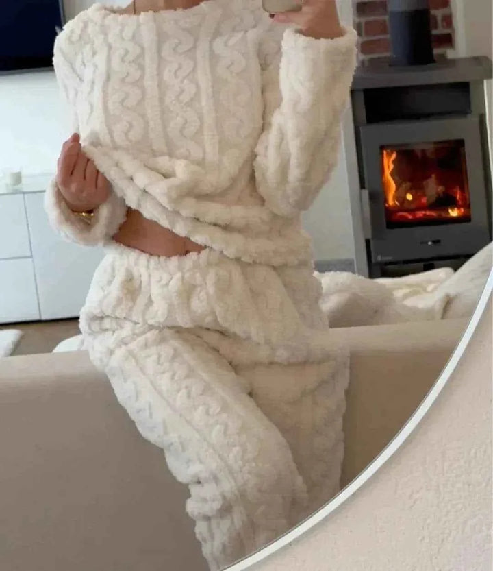 Cozy Two-Piece Women's Set Black