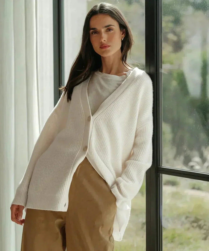 Women's Oversized V-Neck Button Front Cashmere Knit Cardigan White