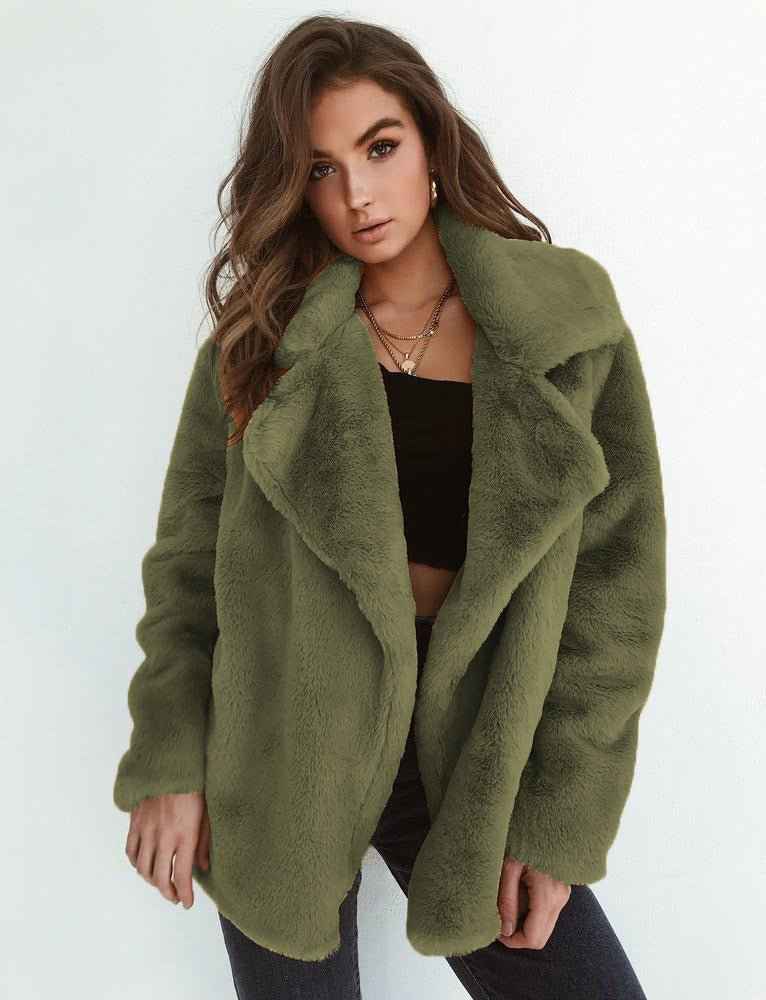 Women's Teddy Fur Coat with Wide Lapel Collar | Cozy & Stylish Olive Green